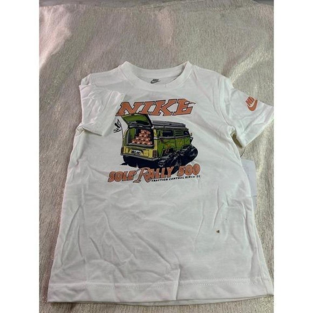 The Nike Tee size 4t NWT